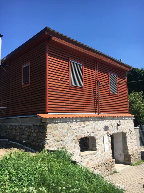 Vinný sklep Monty Přítluky Exterior foto
